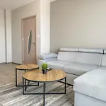 1br With Panoramic View Balcony And Designated Parking Space Apartament