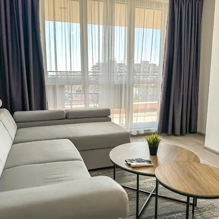 Apartament 1br With Panoramic View Balcony And Designated Parking Space *