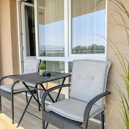 Stylish 1br - Free Parking & Panoramic View By Flat Manаger Διαμέρισμα Φιλιππούπολη